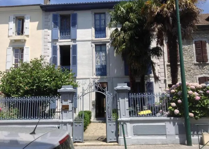 Apartment Le Logis Le Pic Du Midi Et Le Logis Le Col D'aspin Lourdes